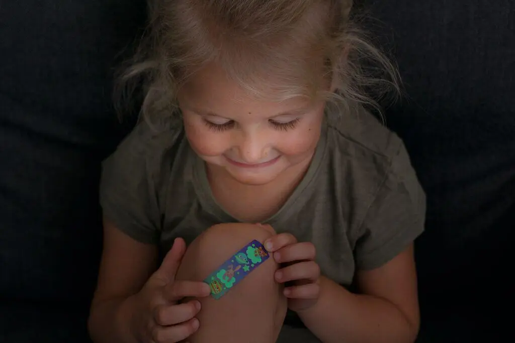 Leuchtende Pflaster (Kleine Kuschelhelden) – Bild 4